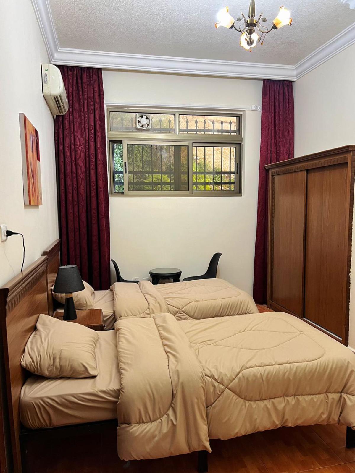 Sufara Hotel Suites Amman Esterno foto